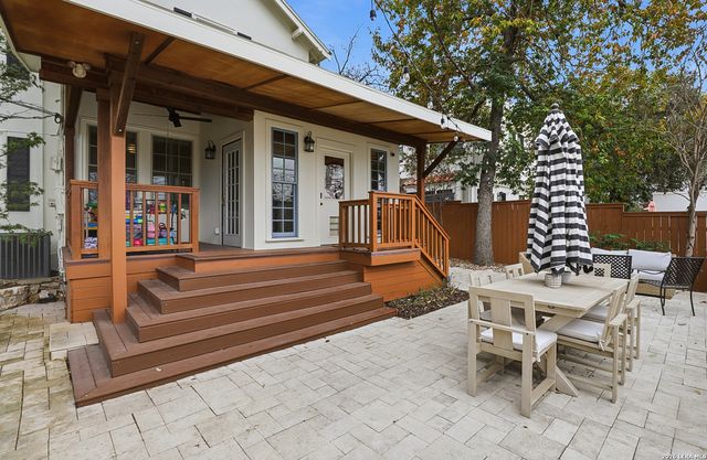 303 W Rosewood, San Antonio, TX 78212