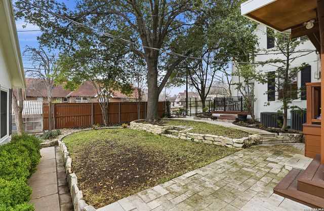 303 W Rosewood, San Antonio, TX 78212