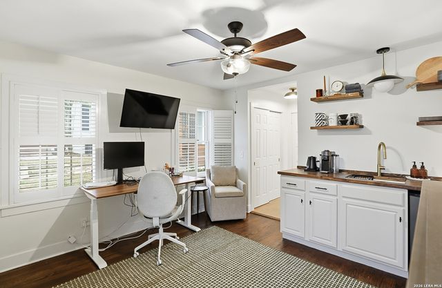 303 W Rosewood, San Antonio, TX 78212