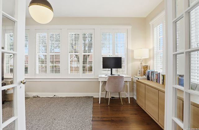 303 W Rosewood, San Antonio, TX 78212