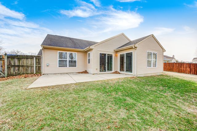 7440 Oakview Drive, Avon, IN 46123