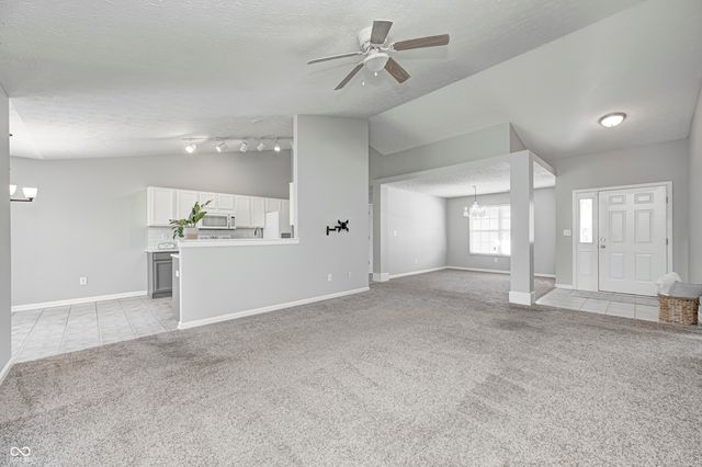 7440 Oakview Drive, Avon, IN 46123