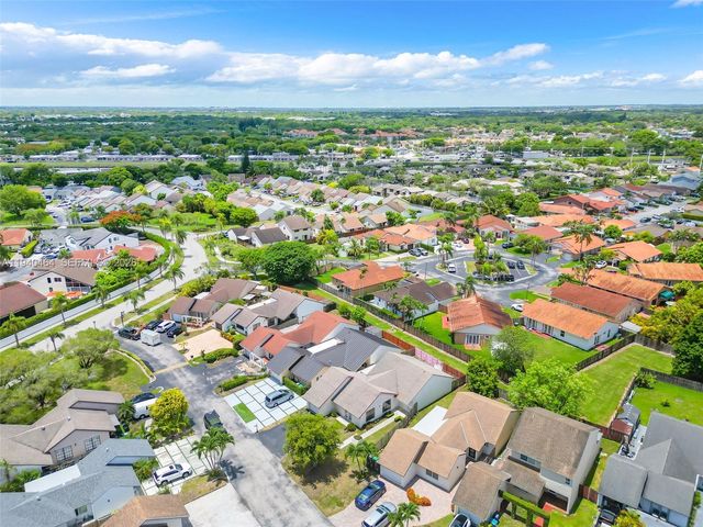 6908 SW 104th Ct, Miami, FL 33173