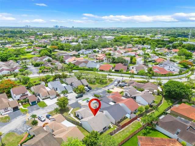 6908 SW 104th Ct, Miami, FL 33173