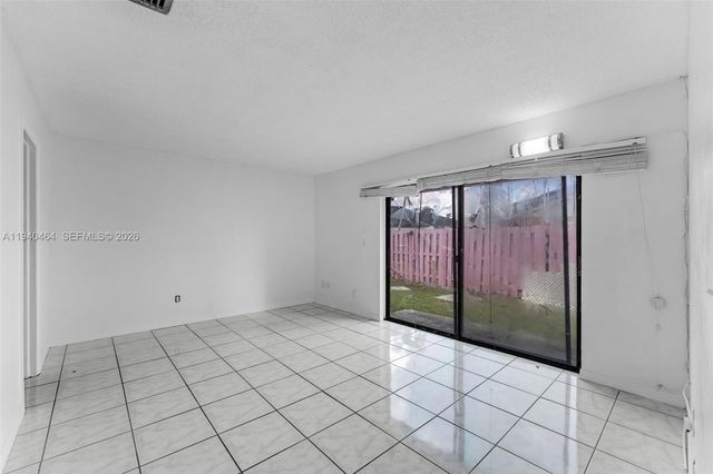 6908 SW 104th Ct, Miami, FL 33173