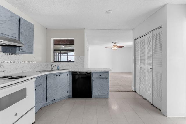 6908 SW 104th Ct, Miami, FL 33173