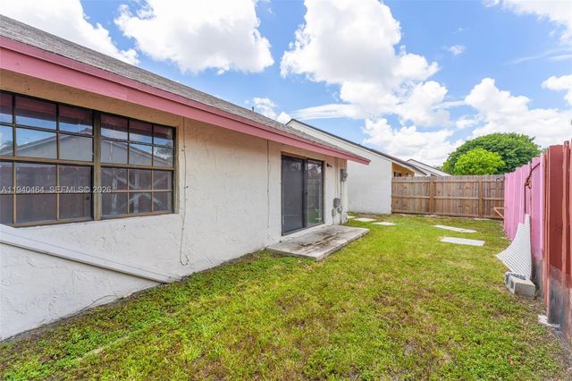 6908 SW 104th Ct, Miami, FL 33173