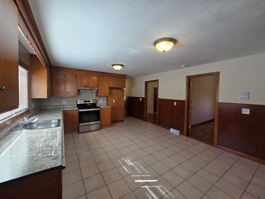 83 Mall St 1, Lynn, MA 01902