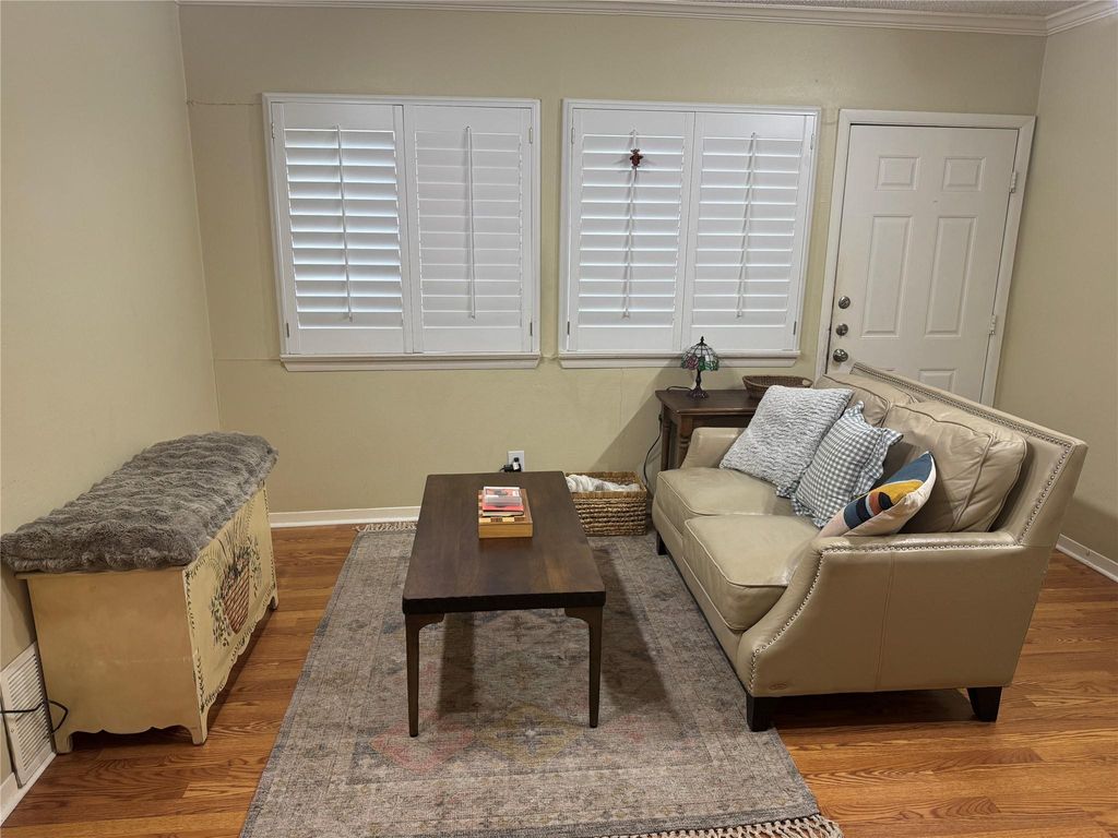 2510 San Gabriel ST 306, Austin, TX 78705