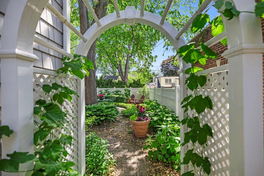 3725 Glenhurst Avenue, Saint Louis Park, MN 55416 — photo 2
