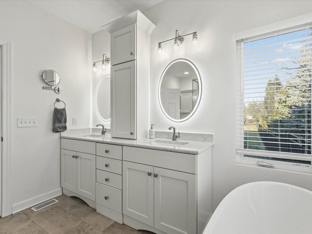 5565 River Run Parkway, Belvidere, IL 61008