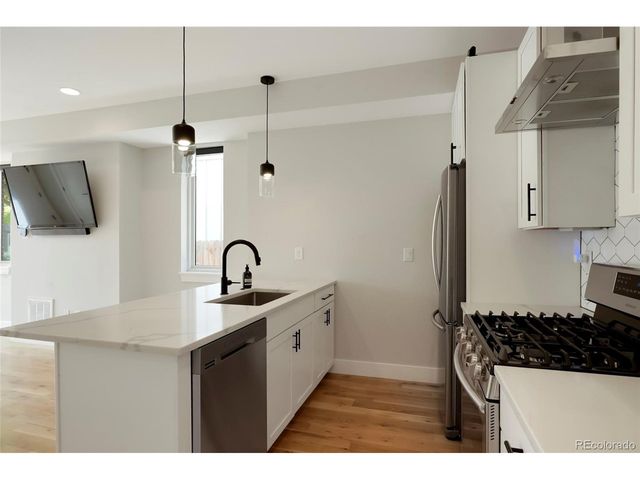 1385 Raleigh St 101, Denver, CO 80204