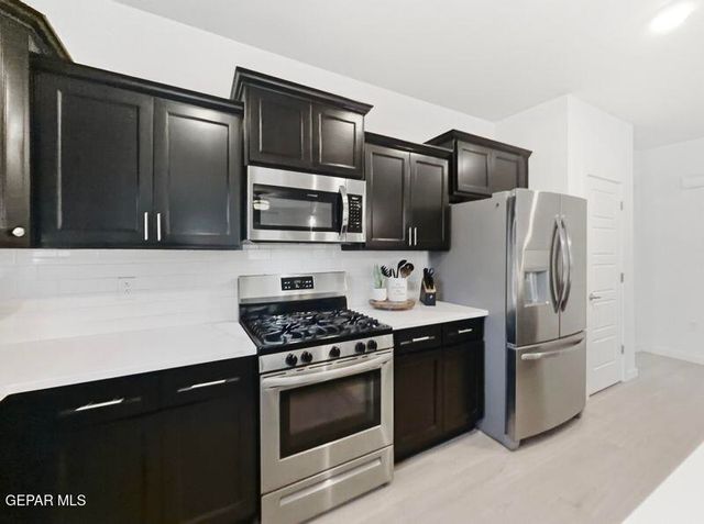 2808 Mike Price Drive, El Paso, TX 79938