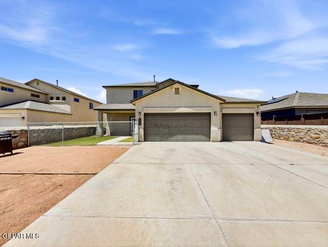 2808 Mike Price Drive, El Paso, TX 79938