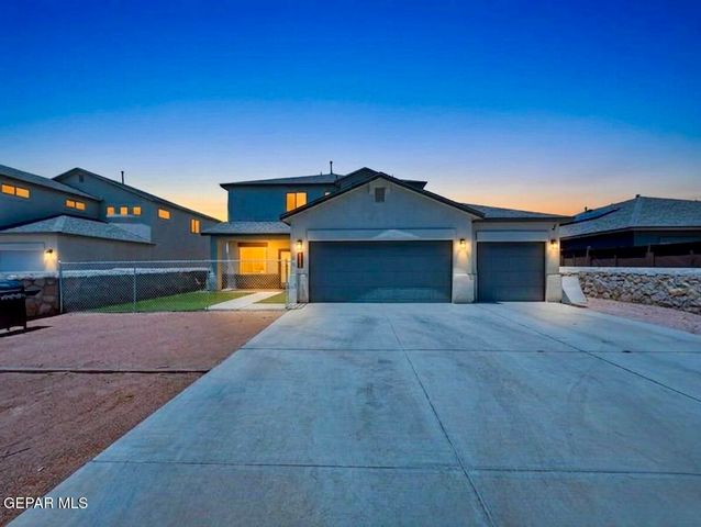 2808 Mike Price Drive, El Paso, TX 79938