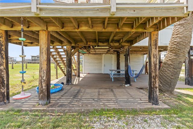 223 Coral Court, Surfside Beach, TX 77541