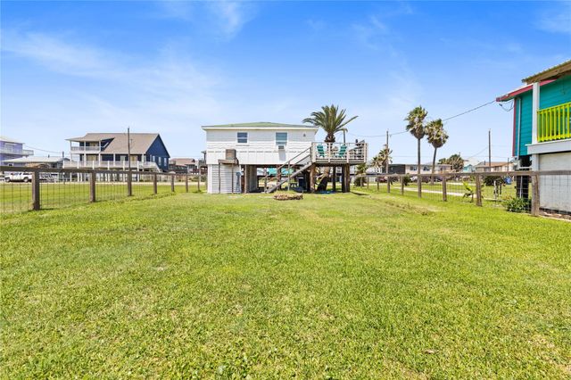 223 Coral Court, Surfside Beach, TX 77541