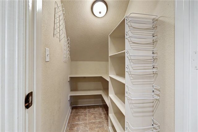 6305 S 36th Street, Rogers, AR 72758