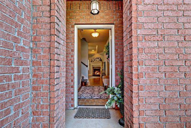 6305 S 36th Street, Rogers, AR 72758