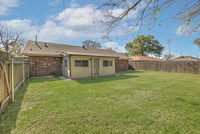 501 Ladd Street, Dayton, TX 77535