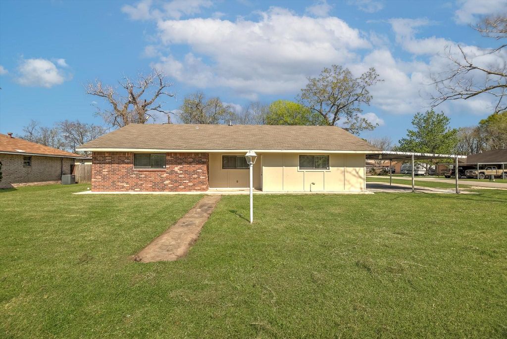 501 Ladd Street, Dayton, TX 77535