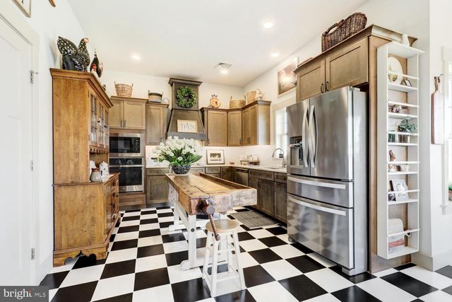 133 WYNDALE DR, Ephrata, PA 17522