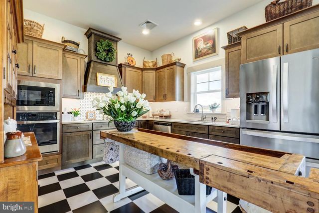133 WYNDALE DR, Ephrata, PA 17522