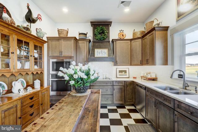 133 WYNDALE DR, Ephrata, PA 17522