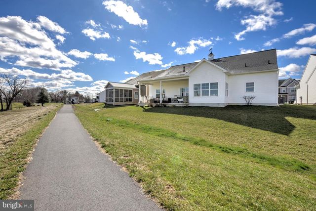 133 WYNDALE DR, Ephrata, PA 17522