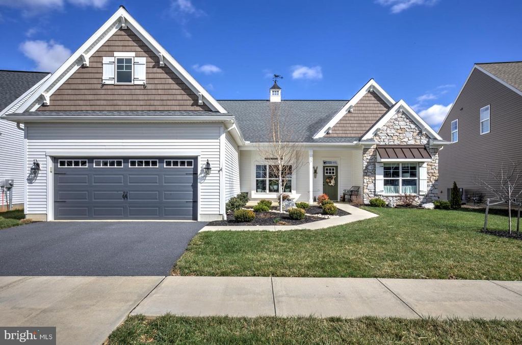 133 WYNDALE DR, Ephrata, PA 17522