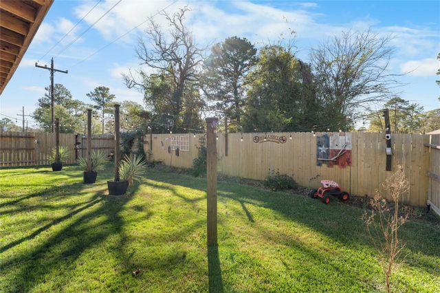 14377 S Summerchase Circle, Willis, TX 77318