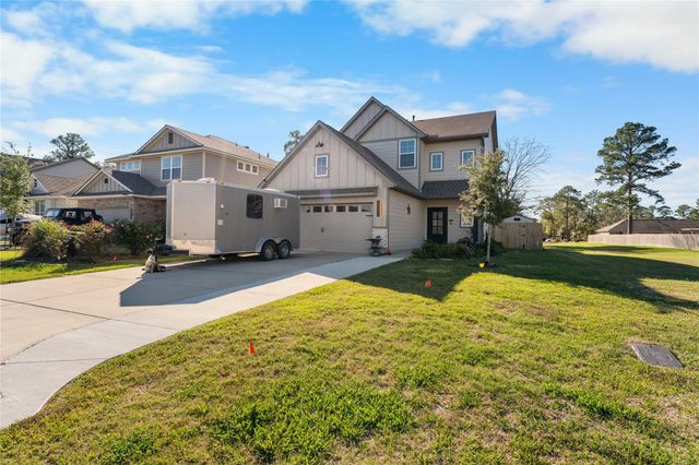 14377 S Summerchase Circle, Willis, TX 77318