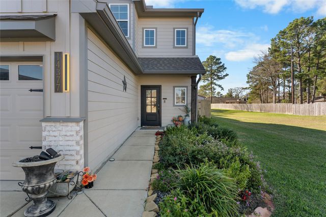 14377 S Summerchase Circle, Willis, TX 77318