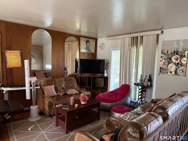 5 Quaker Road, Norwalk, CT 06854