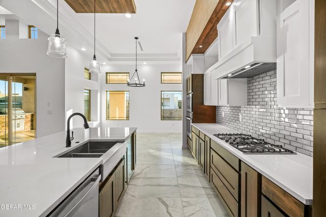 356 RIO DE JAZMIN Circle, El Paso, TX 79932