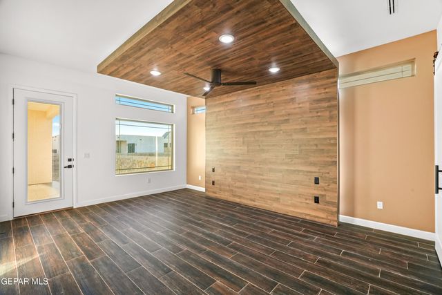 356 RIO DE JAZMIN Circle, El Paso, TX 79932