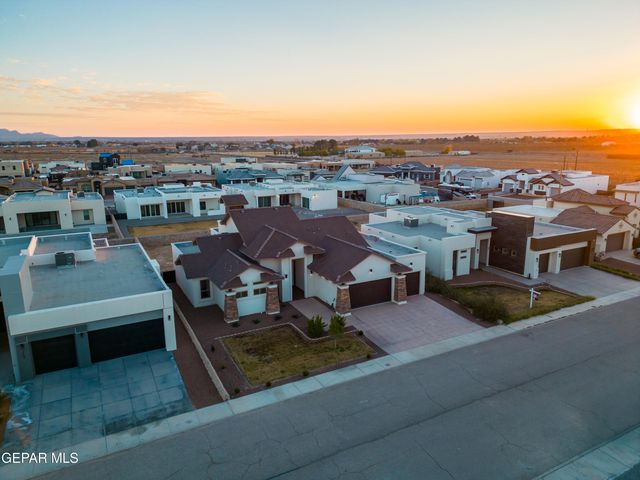 356 RIO DE JAZMIN Circle, El Paso, TX 79932