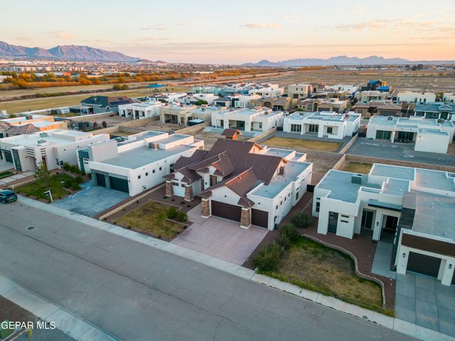 356 RIO DE JAZMIN Circle, El Paso, TX 79932