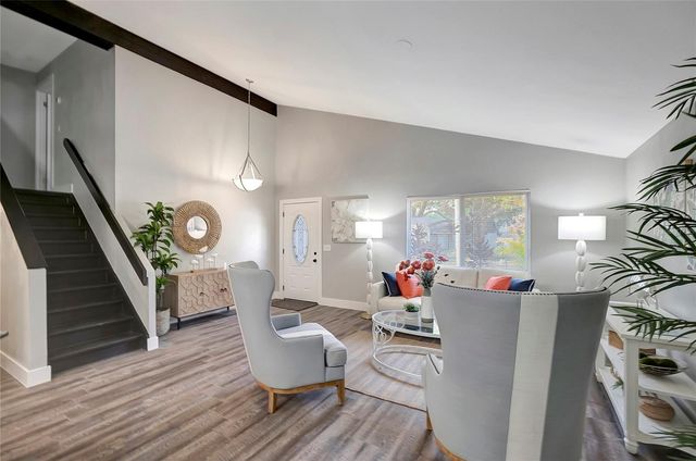 16133 RAVENDALE DRIVE, Tampa, FL 33618