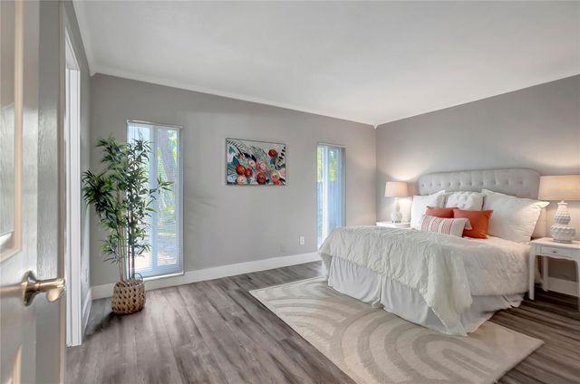 16133 RAVENDALE DRIVE, Tampa, FL 33618