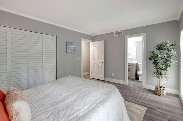 16133 RAVENDALE DRIVE, Tampa, FL 33618