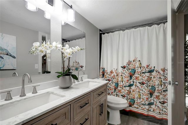 16133 RAVENDALE DRIVE, Tampa, FL 33618