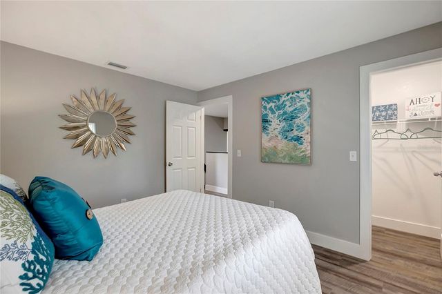 16133 RAVENDALE DRIVE, Tampa, FL 33618