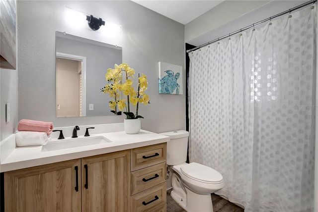 16133 RAVENDALE DRIVE, Tampa, FL 33618