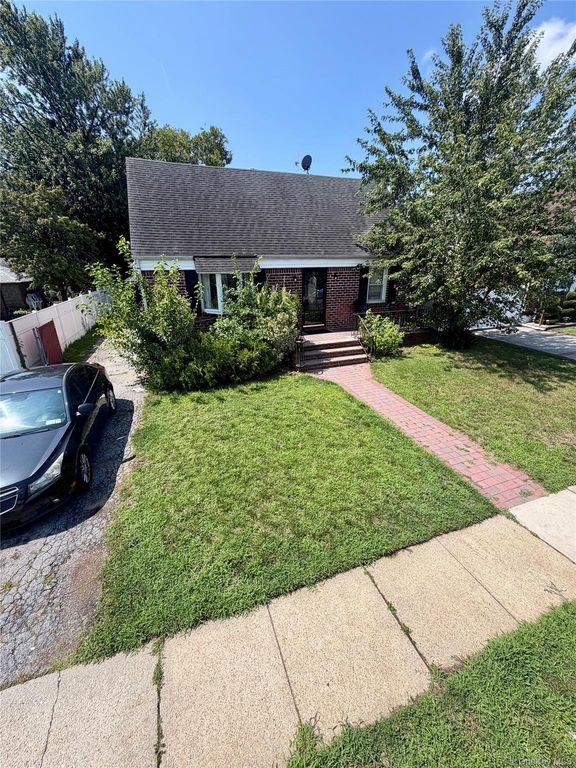 51 Jackson Avenue, Elmont, NY 11003 — exterior