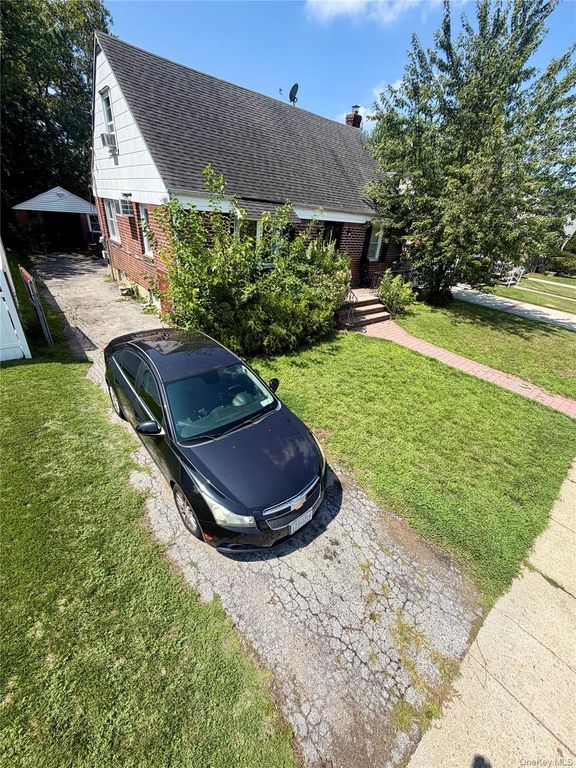 51 Jackson Avenue, Elmont, NY 11003 — photo 2