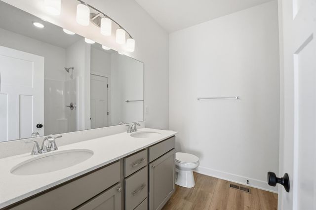 975 11th Street, Waukee, IA 50263