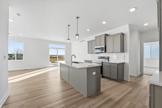 975 11th Street, Waukee, IA 50263