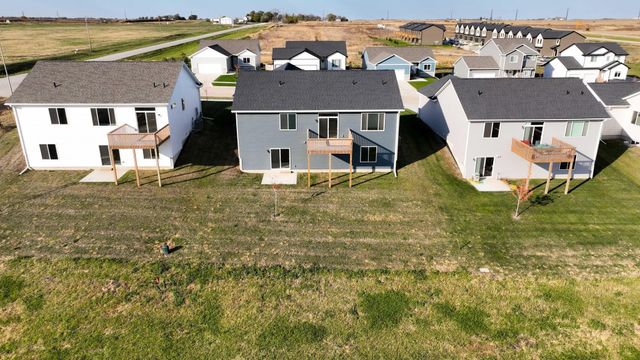 975 11th Street, Waukee, IA 50263