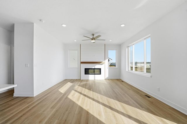 975 11th Street, Waukee, IA 50263